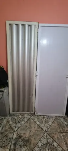Portão tamanho 65 por 210