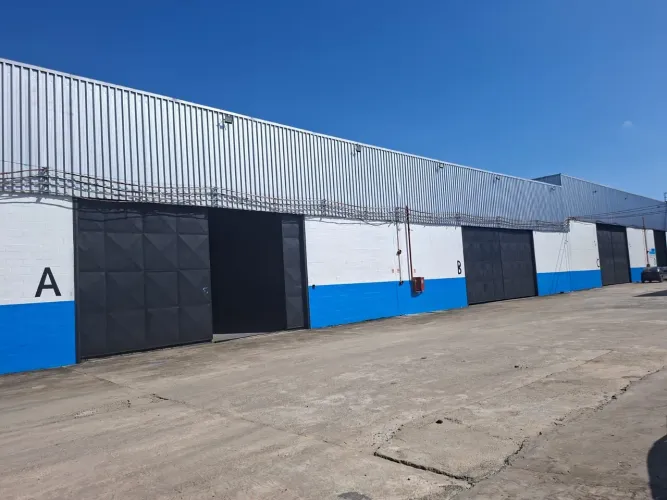 ALUGO GALPÃO/600m² COM AVCB E HABITE-SE PROX AO AEROPORTO MANAUS AM