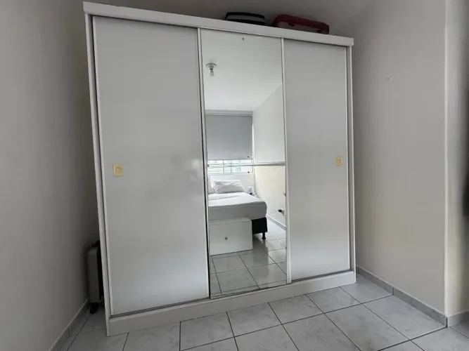 Doação Guarda Roupa