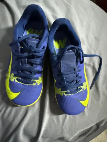Chuteira Nike N 27