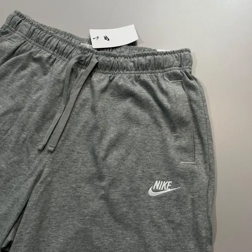 Bermusa Nike Club (Cinza)