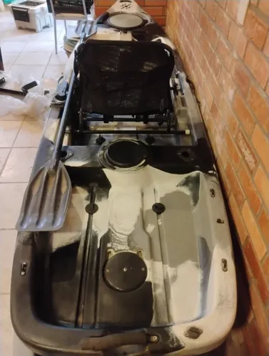 Caiaque Leader Milha Nautica + Carrinho (Branco, preto e cinza)