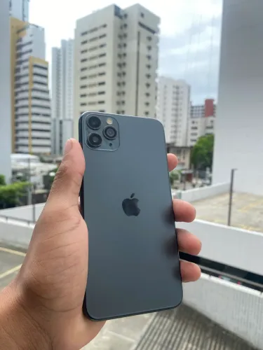 IPHONE 11 pro pra vender. Logo