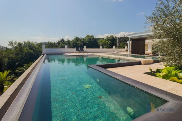 Casa de Alto Padrão no João Paulo com Vista Mar | Piscina com Borda Infinita e 900m²