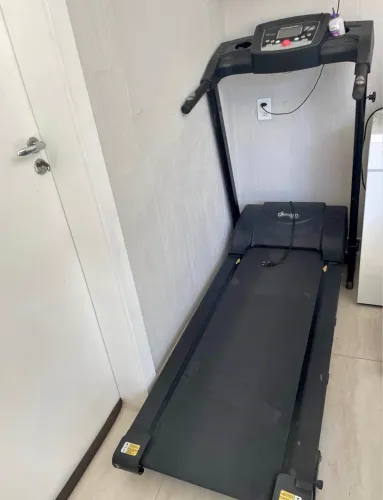 esteira com defeito no rolamento básico!