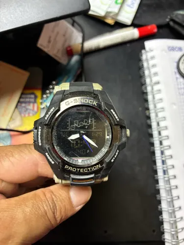 Relógio G SHOCK os ponteiros estão parados