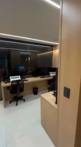 SALA MOBILIADA no Edificio Cosmopolitam - TEOTÔNIO SEGURADO
