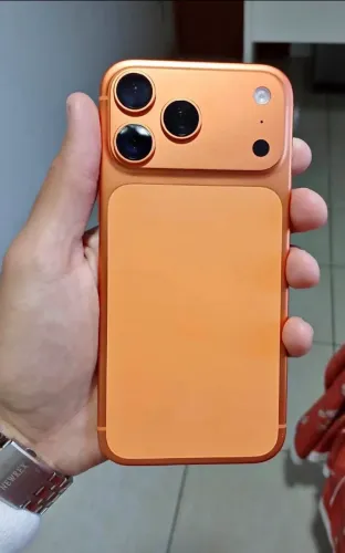 VENDO IPHONE 17 PRO MAX LARANJA 256 GB