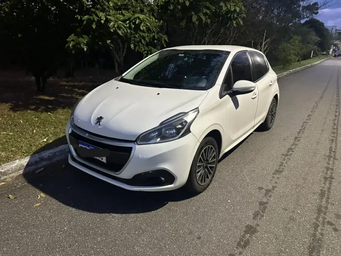 Peugeot 208 Active 1.2 Flex 12V 5P Mec. 2018
