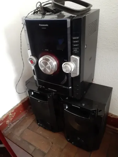 Som Panasonic com 2 caixa acustica