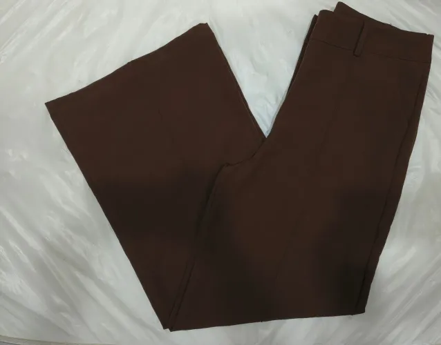 Calça nova feminina