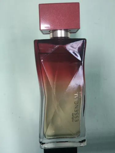 Perfume feminino Essencial Ato
