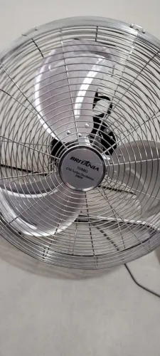 Circulador de Ar Britânia C50 Tubo Ocilation 200w