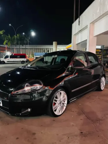 Fiat Punto Sporting 1.8 Flex 8v/16v 5P 2010
