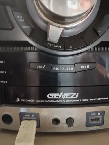 Vendo som Sony genezzi 