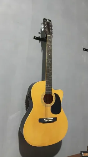 Violão semiprofissional