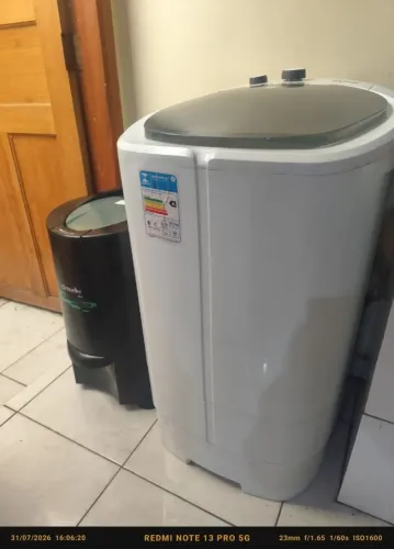 Máquina e centrífuga