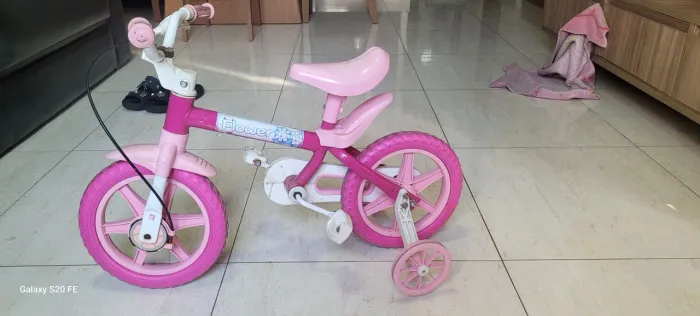 Bicicleta infantil rosa aro 16