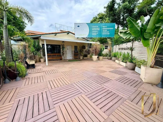 Casa Comercial na Avenida Central em Itaipu