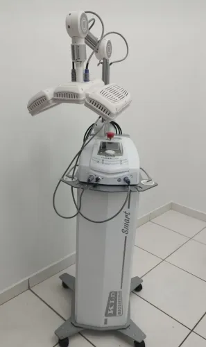 Aparelho Fototerapia Laser e Led  Hygialux KDL, braço articulado, rack e painel e cluster