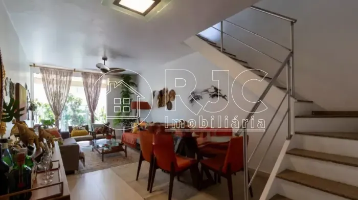 Duplex para venda tem 141 metros quadrados com 3 quartos em Tijuca - Rio de Janeiro - RJ