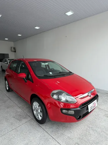 Fiat Punto Attractive 1.4 Fire Flex 8V 5P 2014