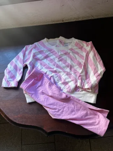 Body Carter?s para menina bebê de 6-9 meses 