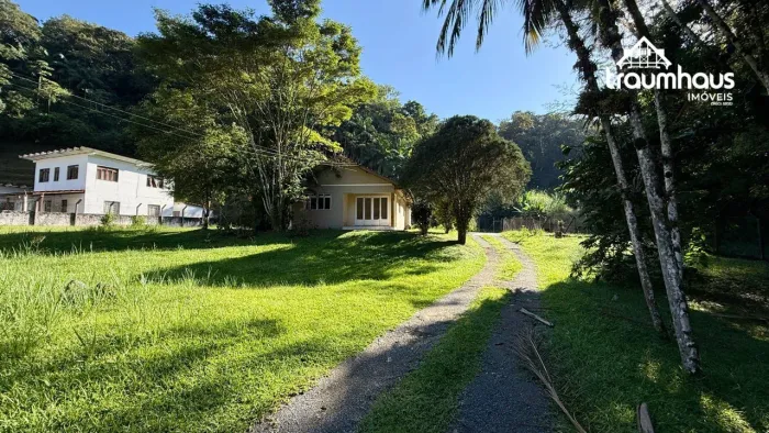 Casa com 4 dormitórios à venda, 150 m² por R$ 650.000,00 - Vila Itoupava - Blumenau/SC
