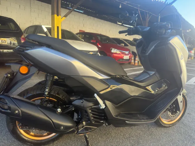 NMAX 2025 / 2025 - Baixo KM