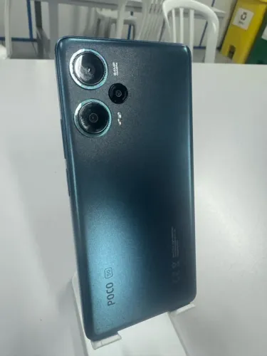 Celular xiaomi Poco F5