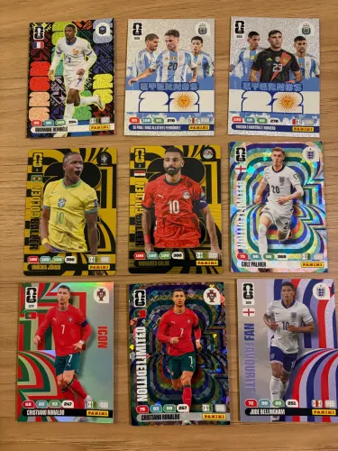 290 Cards FIFA Panini Adrenalyn - Cristiano Ronaldo, Vini Jr, Dembele