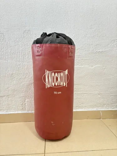 Vendo uma saco de pancada bem conservado
