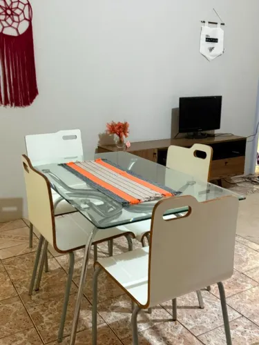 Mesa de jantar de vidro