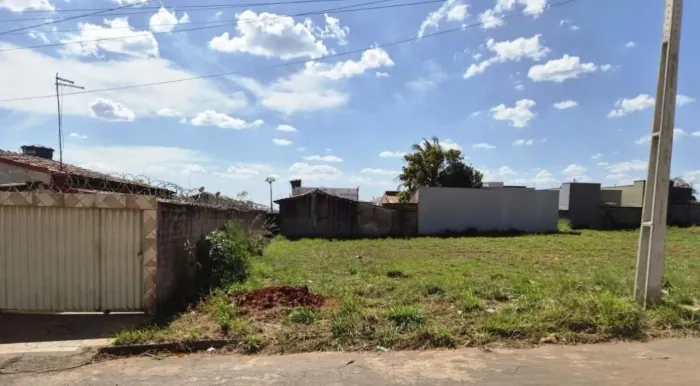 Terreno de 375 m² à Venda no Residencial Vieira - Trindade - R$ 127 Mil