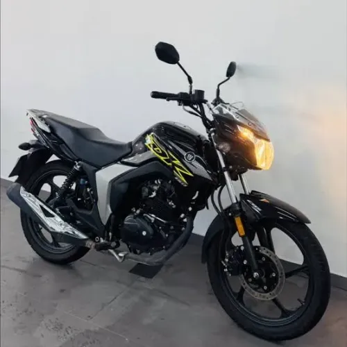 Vendo DK 150 ( 1 2.500kms )