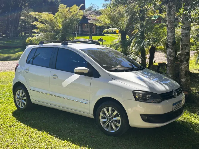 Volkswagen Fox Prime/higli. 1.6 Total Flex 8V 5P 2012