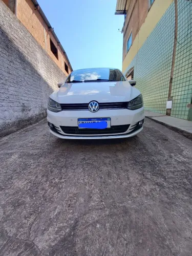 Volkswagen Fox Highline 1.6 Flex 16V 5P 2015