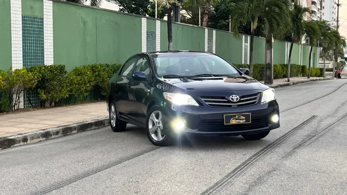 Toyota Corolla GLI 1.8 Flex 16V Aut. 2014