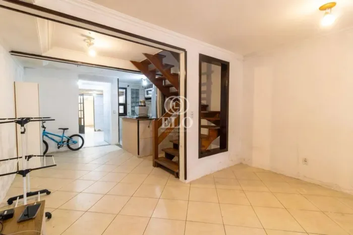 Casa com 2 quartos, Aberta dos Morros - Porto Alegre