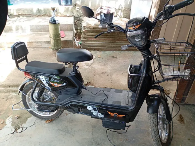 Vendo Bike elétrica nova na garantia. Com 50 km rodados.<br>Valor: 2.000.?