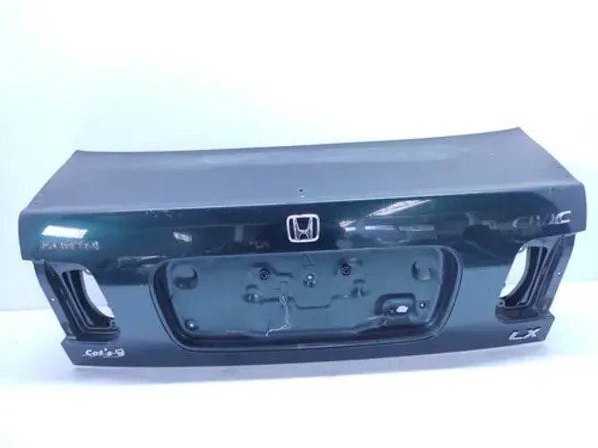 Tampa Traseira Honda Civic 1996 1998 * Detalhe