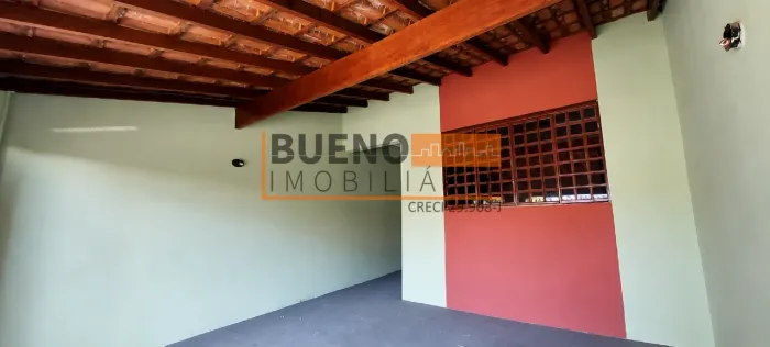 Casa à venda com 2 quartos, 1 vaga, no bairro Residencial Furlan em Santa Bárbara D'Oeste/