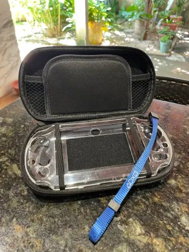 Kit PS Vita 1000/2000 - Hardcase + Capa Acrílica + Alça