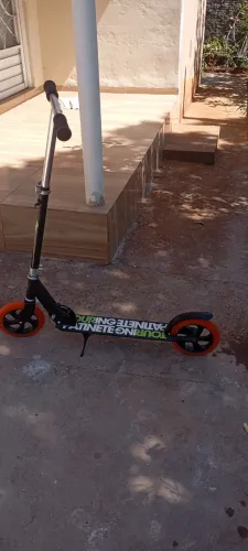 Patinete Seminovo Suporta até 100 kg