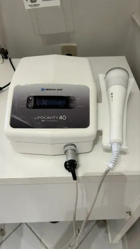 Aparelho de Lipocavitação Lipocavity 