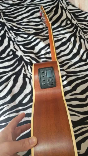 violao tagima dallas mahogany eletrico com capa almofadada e dois capotraste.