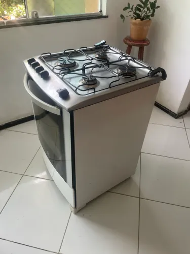 Fogão quatro bocas usado