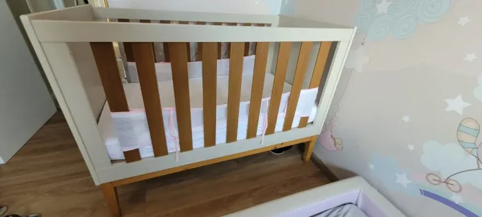 Berço NOAH CLASSIC com grade (vira cama)