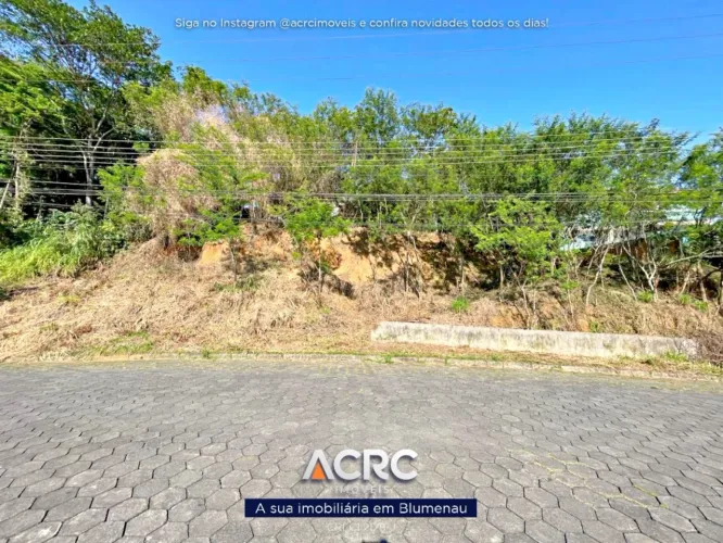 ACRC Imóveis - Terreno à Venda no Bairro Salto Weissbach em Blumenau