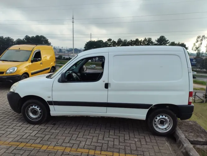 Peugeot Partner Van 1.6 Flex 16V 5P 2013